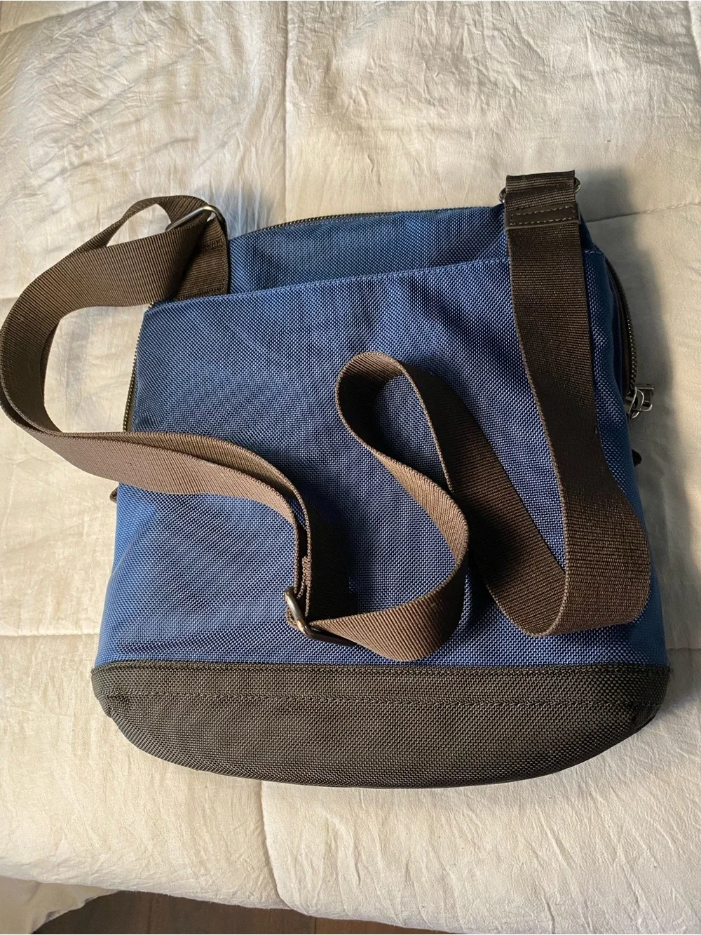 Tumi men crossbody